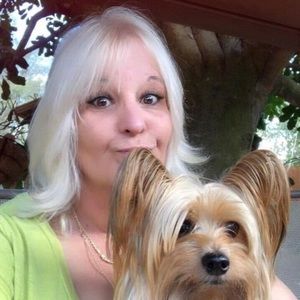 Meet your Posher, Lori